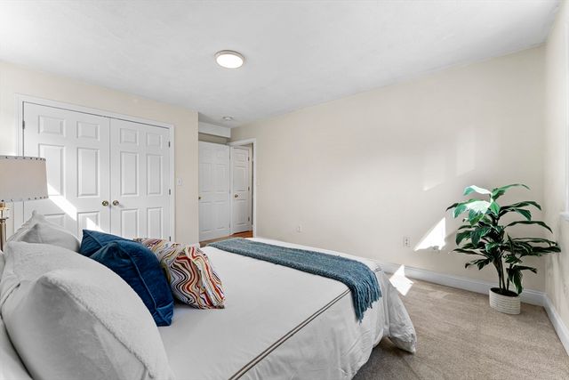 24 Glen St 1, Somerville, MA 02145