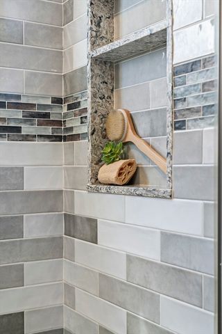 24 Glen St 1, Somerville, MA 02145