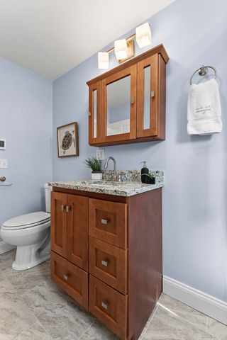 24 Glen St 1, Somerville, MA 02145