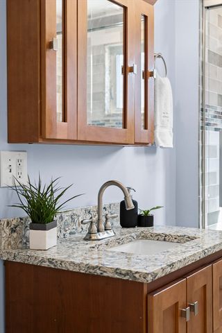 24 Glen St 1, Somerville, MA 02145