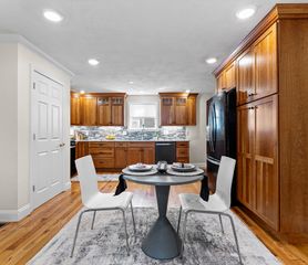 24 Glen St 1, Somerville, MA 02145