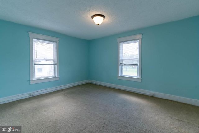 405 PORTER AVE, Martinsburg, WV 25401