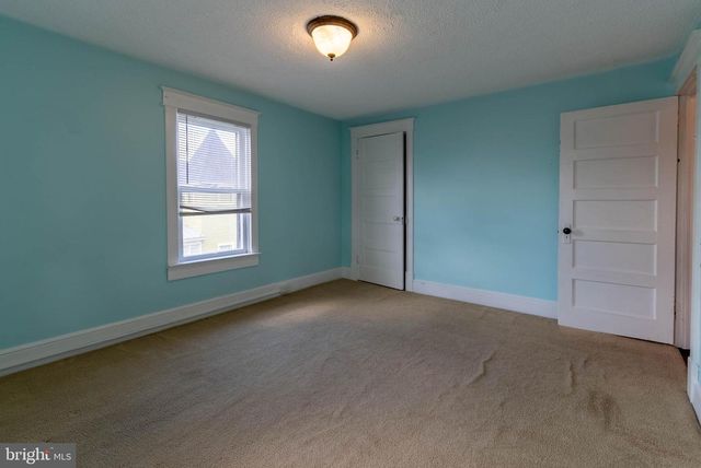 405 PORTER AVE, Martinsburg, WV 25401