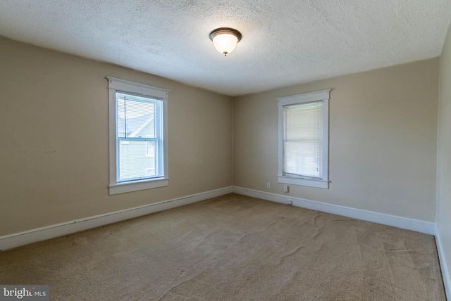 405 PORTER AVE, Martinsburg, WV 25401