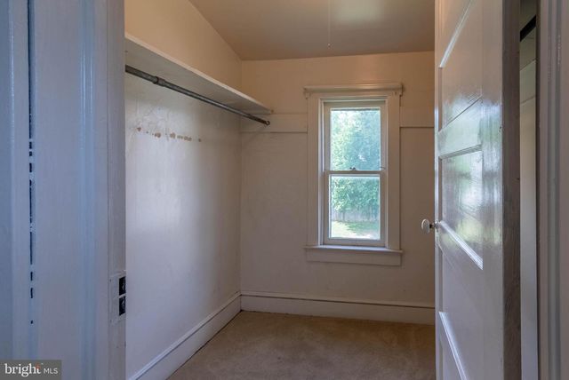405 PORTER AVE, Martinsburg, WV 25401