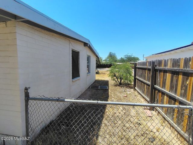 5641 E 31st Street, Tucson, AZ 85711