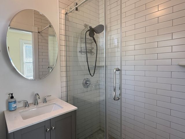162 Babcock St 2, Brookline, MA 02446