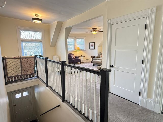 162 Babcock St 2, Brookline, MA 02446