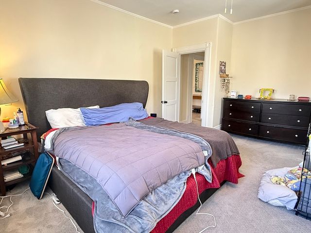 162 Babcock St 2, Brookline, MA 02446