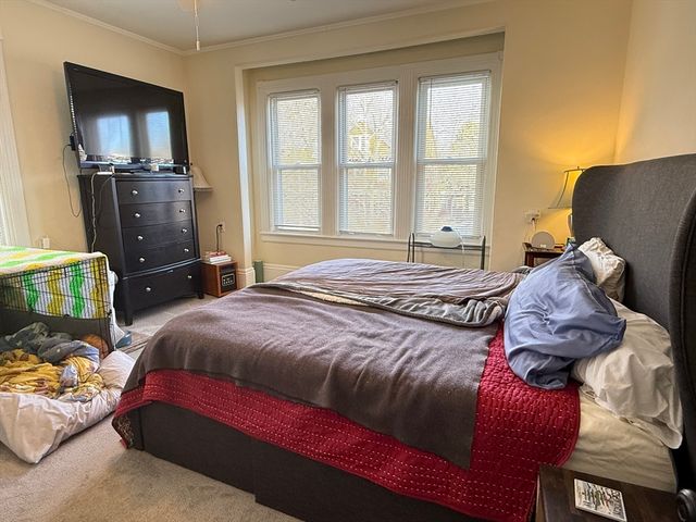 162 Babcock St 2, Brookline, MA 02446