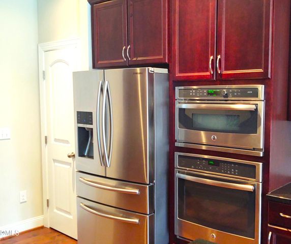 2719 Masonboro Ferry, Apex, NC 27502
