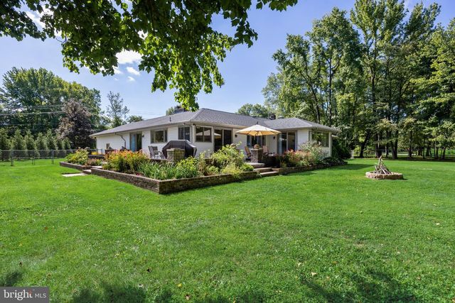 96 STACY HAINES RD, Lumberton, NJ 08048