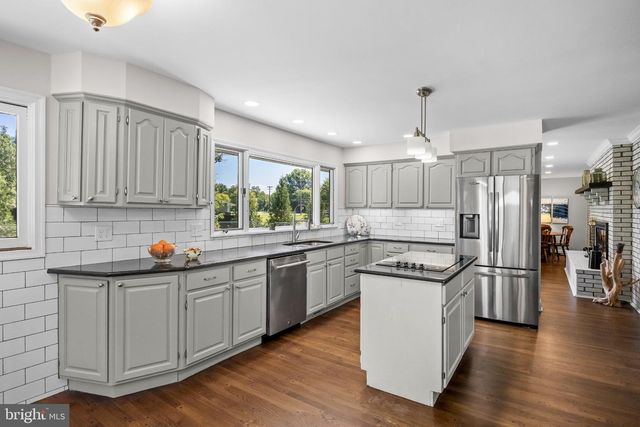 96 STACY HAINES RD, Lumberton, NJ 08048