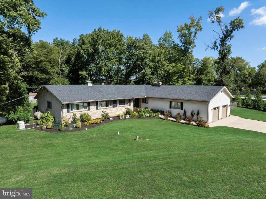 96 STACY HAINES RD, Lumberton, NJ 08048