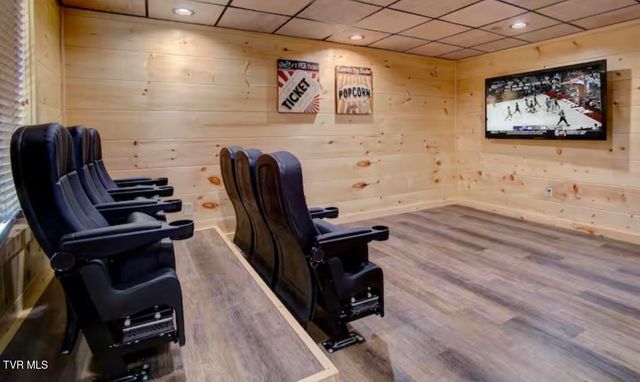 817 String Run Way, Pigeon Forge, TN 37863