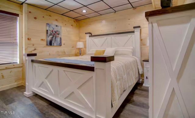 817 String Run Way, Pigeon Forge, TN 37863