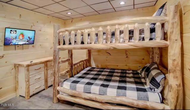 817 String Run Way, Pigeon Forge, TN 37863