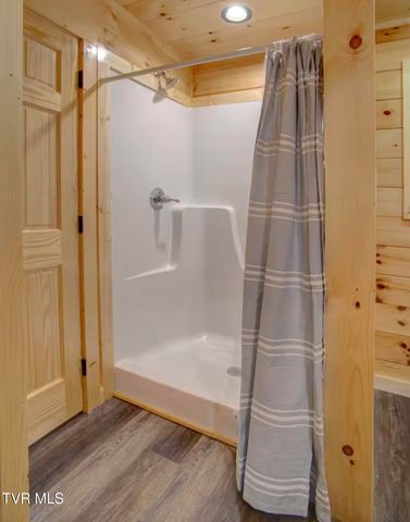 817 String Run Way, Pigeon Forge, TN 37863