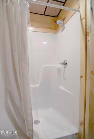 817 String Run Way, Pigeon Forge, TN 37863