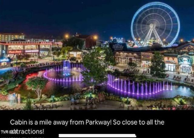 817 String Run Way, Pigeon Forge, TN 37863