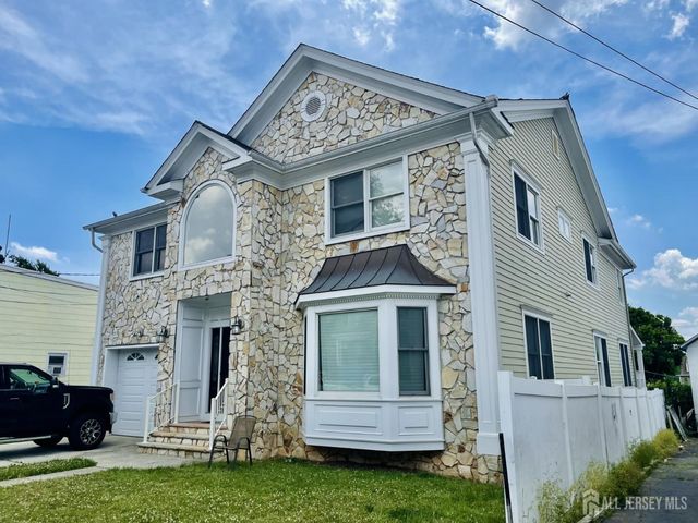 89 Sharot Street, Carteret, NJ 07008