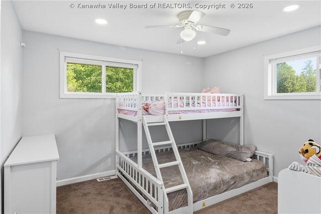 305 Caroline Drive, Hurricane, WV 25526