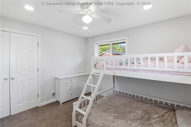 305 Caroline Drive, Hurricane, WV 25526