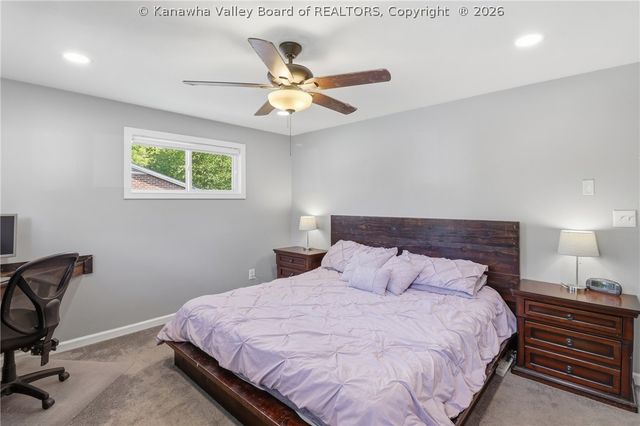 305 Caroline Drive, Hurricane, WV 25526