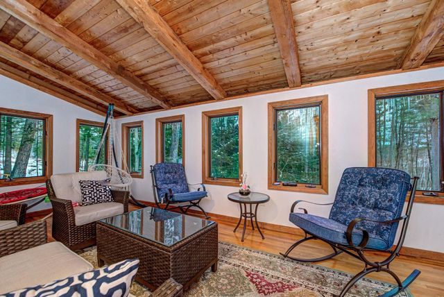 3 Abbey Road, Bow, NH 03304