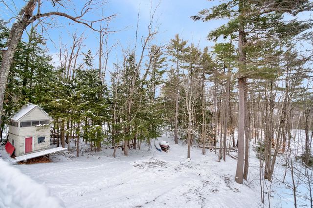 3 Abbey Road, Bow, NH 03304