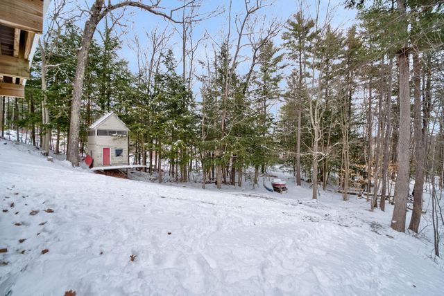 3 Abbey Road, Bow, NH 03304