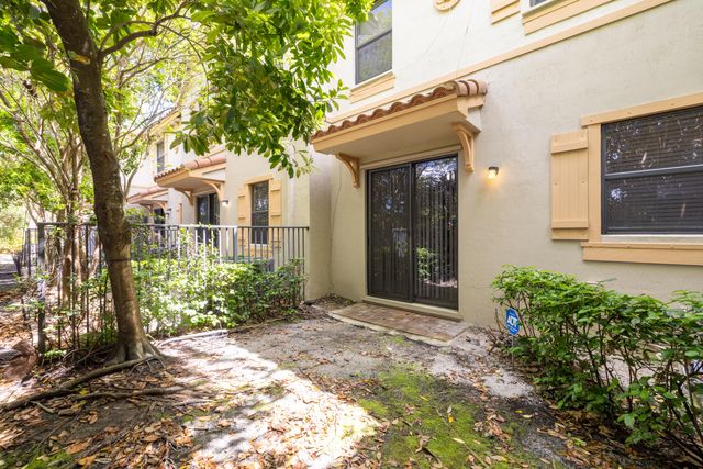 4047 Allerdale Place, Coconut Creek, FL 33073