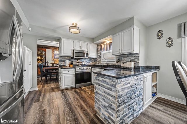 16845 Tremlett Drive, Clinton Twp, MI 48035