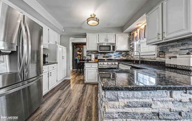 16845 Tremlett Drive, Clinton Twp, MI 48035