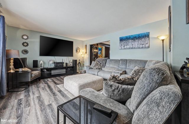 16845 Tremlett Drive, Clinton Twp, MI 48035