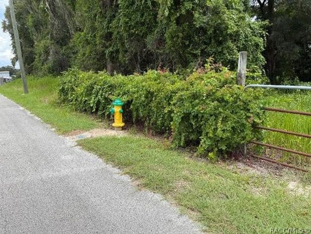 2662 E Norvell Bryant Highway, Hernando, FL 34442