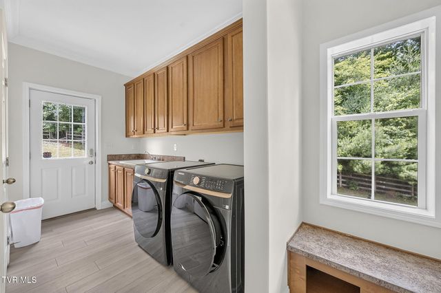 23767 Archery Range Road, Bristol, VA 24202