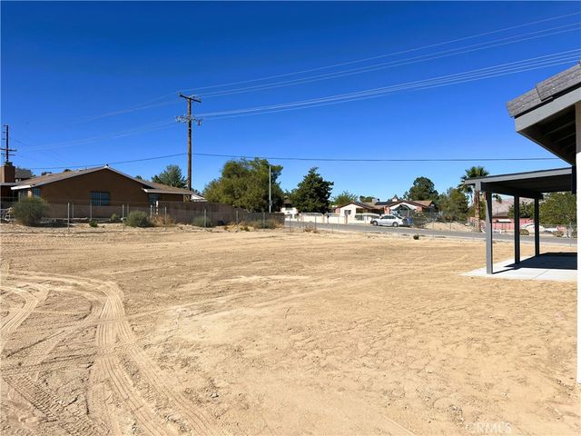 16452 Llanada Avenue, Victorville, CA 92394