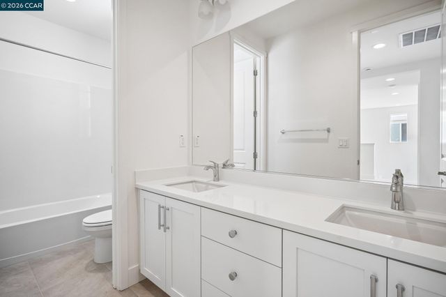 17417 Bushwick Lane, Lathrop, CA 95330