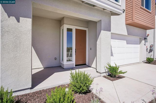 17417 Bushwick Lane, Lathrop, CA 95330
