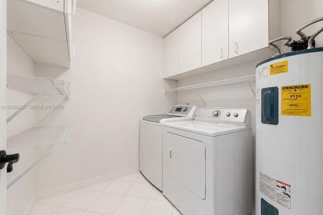 1021 NW 185th Ter, Pembroke Pines, FL 33029