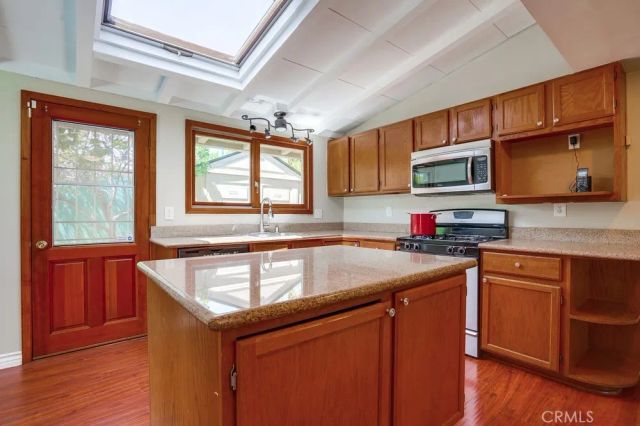 20606 Skouras Drive, Winnetka, CA 91306