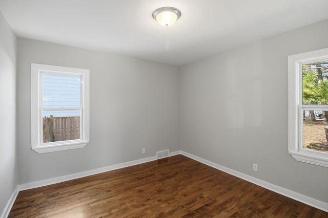 222 S Hudson Street, Westmont, IL 60559