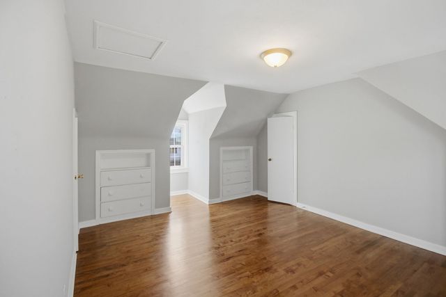 222 S Hudson Street, Westmont, IL 60559