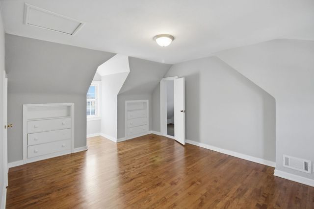 222 S Hudson Street, Westmont, IL 60559