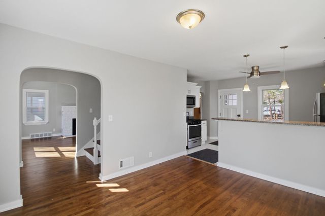 222 S Hudson Street, Westmont, IL 60559