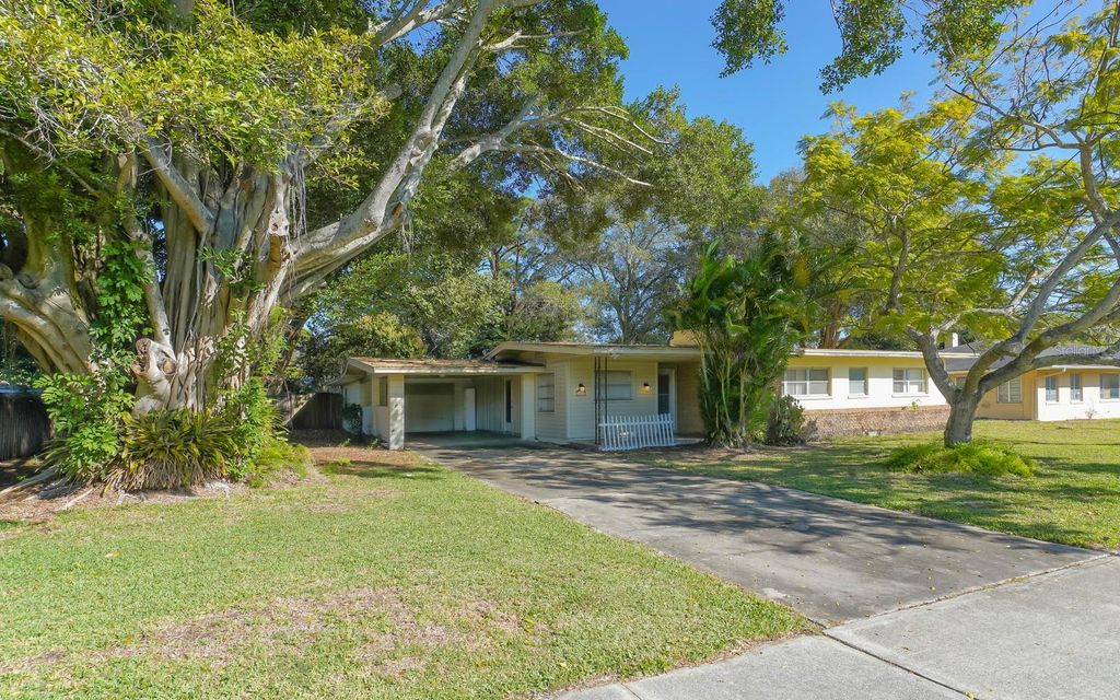 2461 RINGLING BOULEVARD, Sarasota, FL 34237