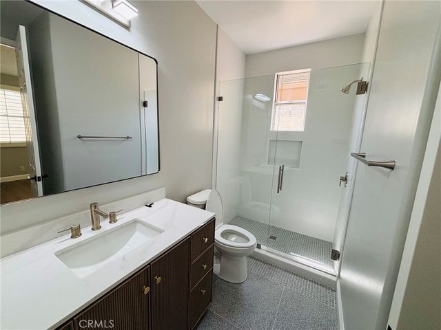 518 Goldenwest, Huntington Beach, CA 92648