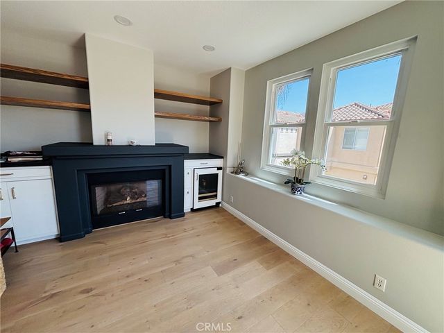 518 Goldenwest, Huntington Beach, CA 92648