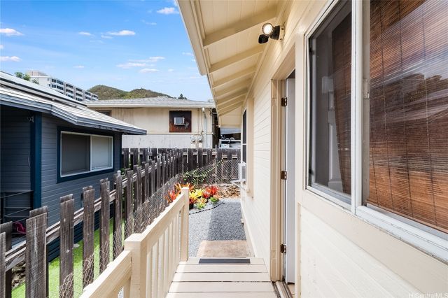 1506 Frear Street A, Honolulu, HI 96813